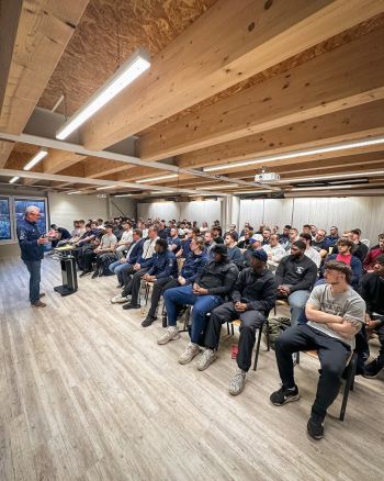 Teammeeting zum Saisonauftakt