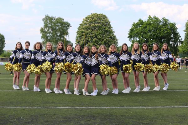 Dresden Monarchs - Sparkling Pearls