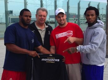 Die ersten drei US Amerikaner sind an Bord